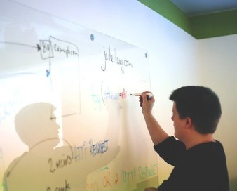 white-board-593300_640